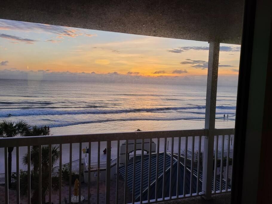Spectacular Ocean View Lägenhet Daytona Beach Exteriör bild